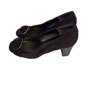 Bandolino Women's Brown Suede Stack Heel Pumps With Buckle Detail Sz 8